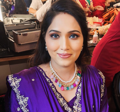 Snehal Deshmukh is dedicated to empowering women and inspiring them to pursue their goals. She owns a clothing store on www.shivanijaswal.com, offering stylish and affordable fashion for all.