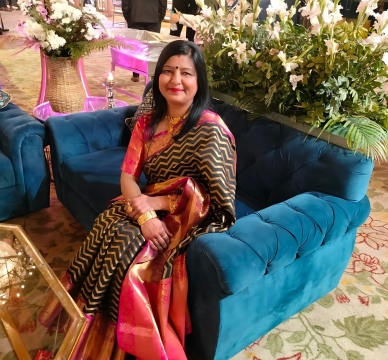 Kavita Goel, a champion for women's empowerment and a thriving entrepreneur, inspires Indian women with her clothing store and dedication to impactful change.