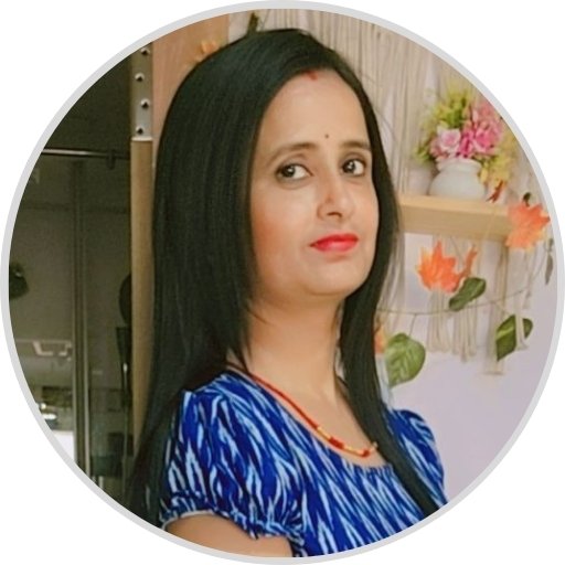 Priti Dubey, a stylish and accomplished entrepreneur, inspires Indian women with her fashionable clothing store and commitment to empowering modern women.