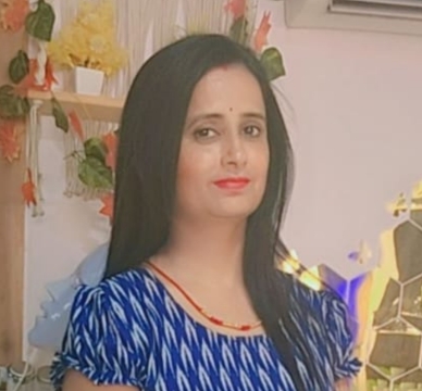 Priti Dubey, a stylish and accomplished entrepreneur, inspires Indian women with her fashionable clothing store and commitment to empowering modern women.