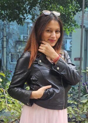 Trending Leather Jacket for Women & Girls – Stylish & Versatile