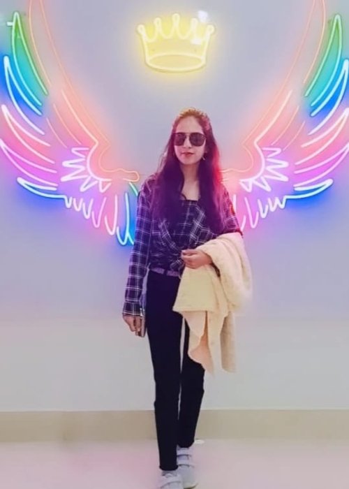 Pratiksha Jha, inspiring girls to embrace their beauty and confidence with kindness and care.