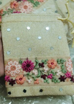 Handmade gift pack jute bag for eco-friendly gift packaging