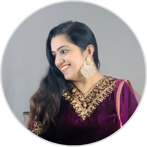 Kirti Girdhar, a fashion and makeup influencer known for her collaborations with leading brands like Ponds, Lakmé, and Myntra.