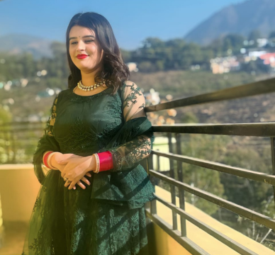 Tamanna Jari, a housewife embracing part-time opportunities with enthusiasm and dedication while balancing home and personal growth.