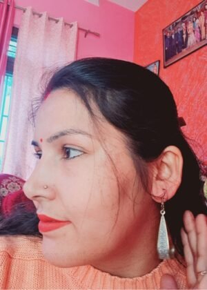 Traditional Golden U-Type Earrings – Lightweight, Stylish, Ethnic Jewelry for Women & Girls.