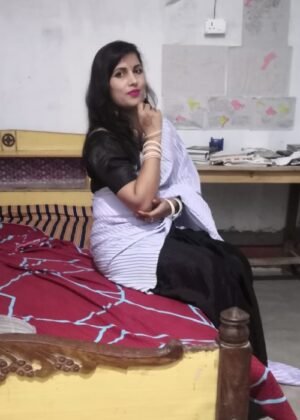 Women's Pleated Chinon Saree – Elegant & Stylish Half & Half Saree