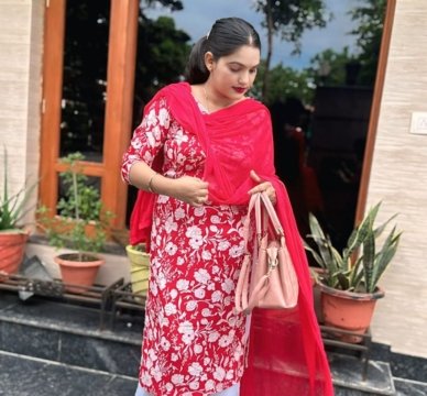 Laxmi Bijlwan – A skilled pharmacist dedicated to healthcare and patient well-being.