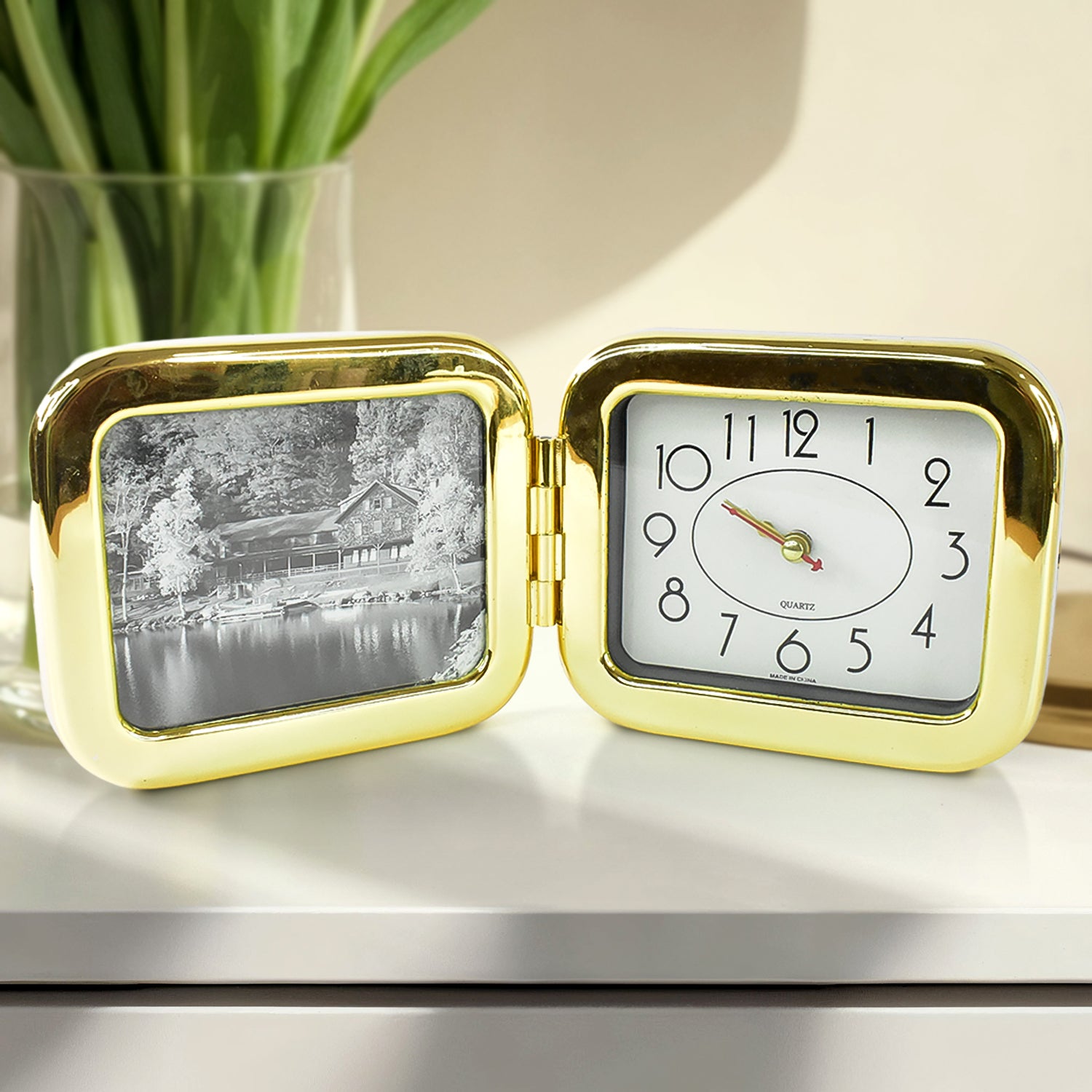 Portable Foldable Desk Clock – Space-Saving and Stylish (1 Pc) - Shivani Jaswal Portable Foldable Desk Clock – Space-Saving and Stylish (1 Pc)