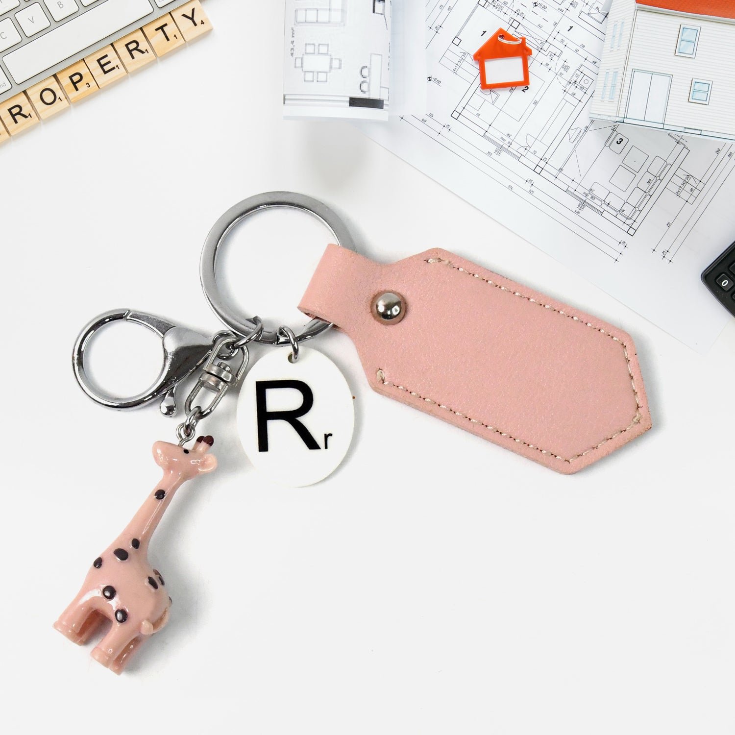 Charming Giraffe Keychain – A Touch of Whimsy for Your Everyday Essentials (1 Pc) - Shivani Jaswal Charming Giraffe Keychain – A Touch of Whimsy for Your Everyday Essentials (1 Pc)