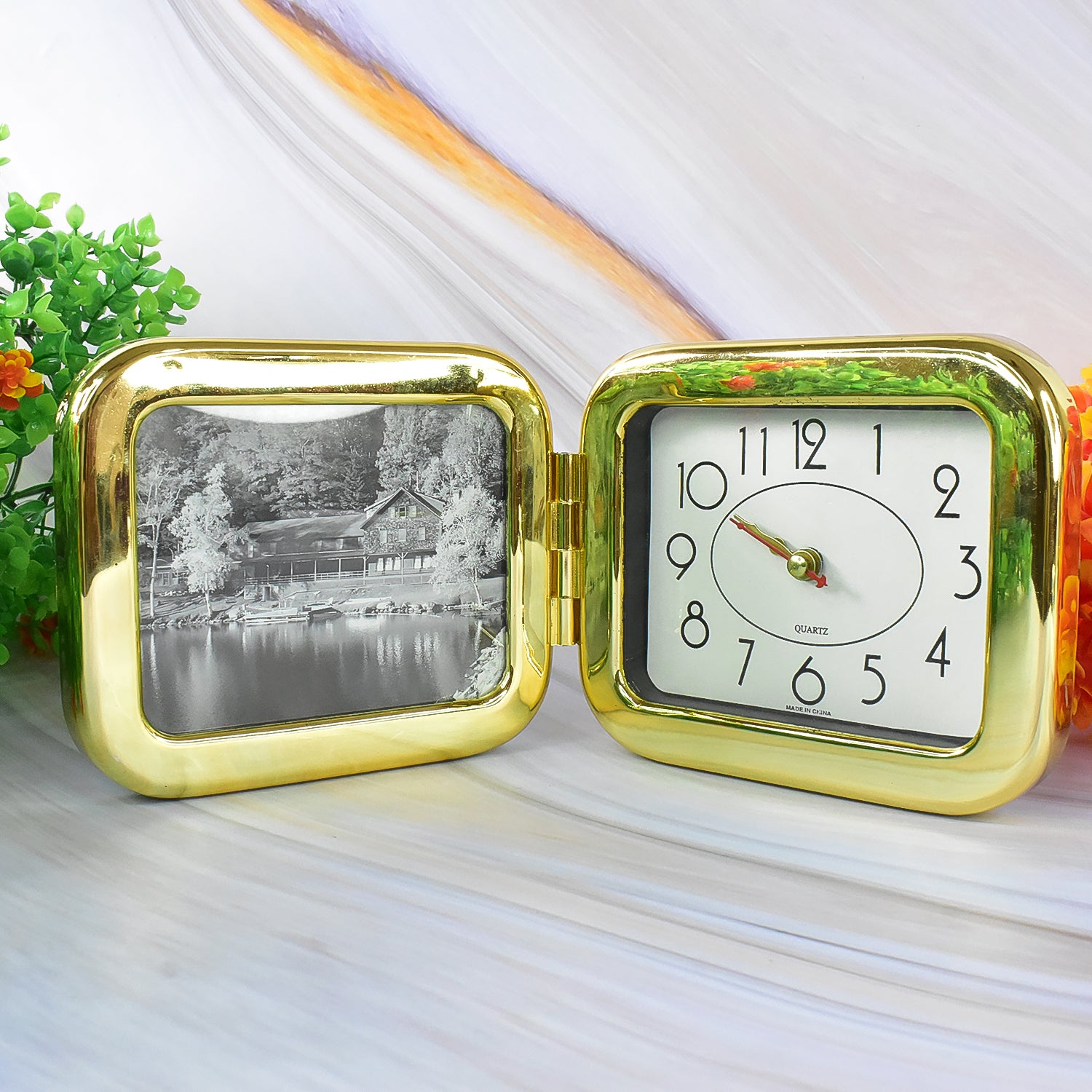 Portable Foldable Desk Clock – Space-Saving and Stylish (1 Pc) - Shivani Jaswal Portable Foldable Desk Clock – Space-Saving and Stylish (1 Pc)