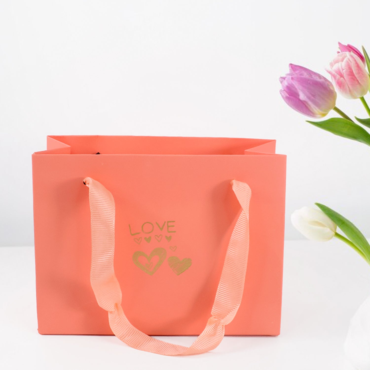 Jewellery Gift Box with Lids & Roses Packaging Box with 6 Roses (1 Set) - Shivani Jaswal Jewellery Gift Box with Lids & Roses Packaging Box with 6 Roses (1 Set)