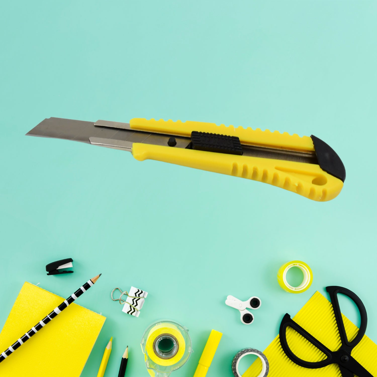 Heavy Duty, Working Cutter Knife (1 Pc) - Shivani Jaswal Heavy Duty, Working Cutter Knife (1 Pc)