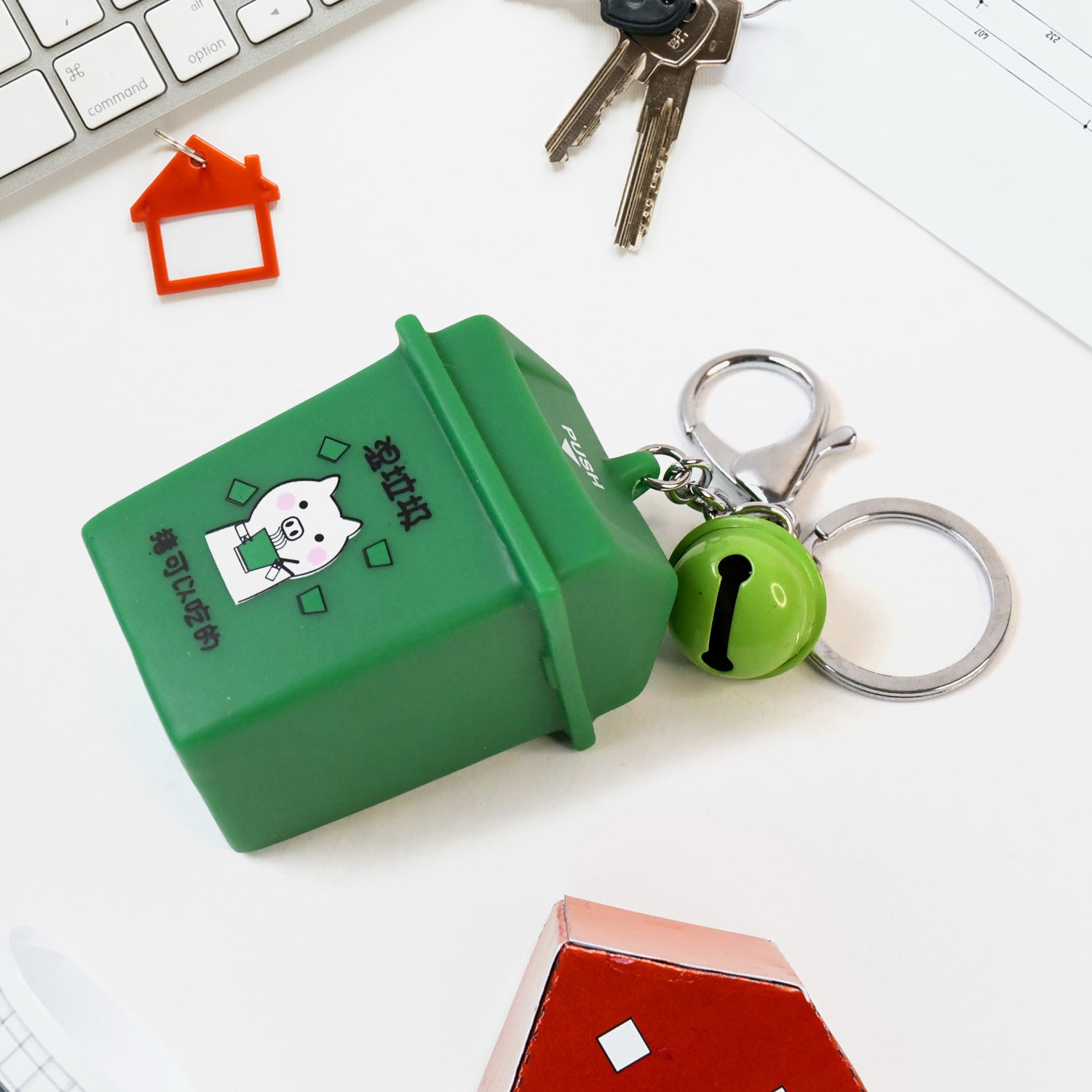 Trash Can Keychain Recycle Can Keyring Novelty Keychain Garbage Classification keyholder for and Adults - Shivani Jaswal Trash Can Keychain Recycle Can Keyring Novelty Keychain Garbage Classification keyholder for and Adults