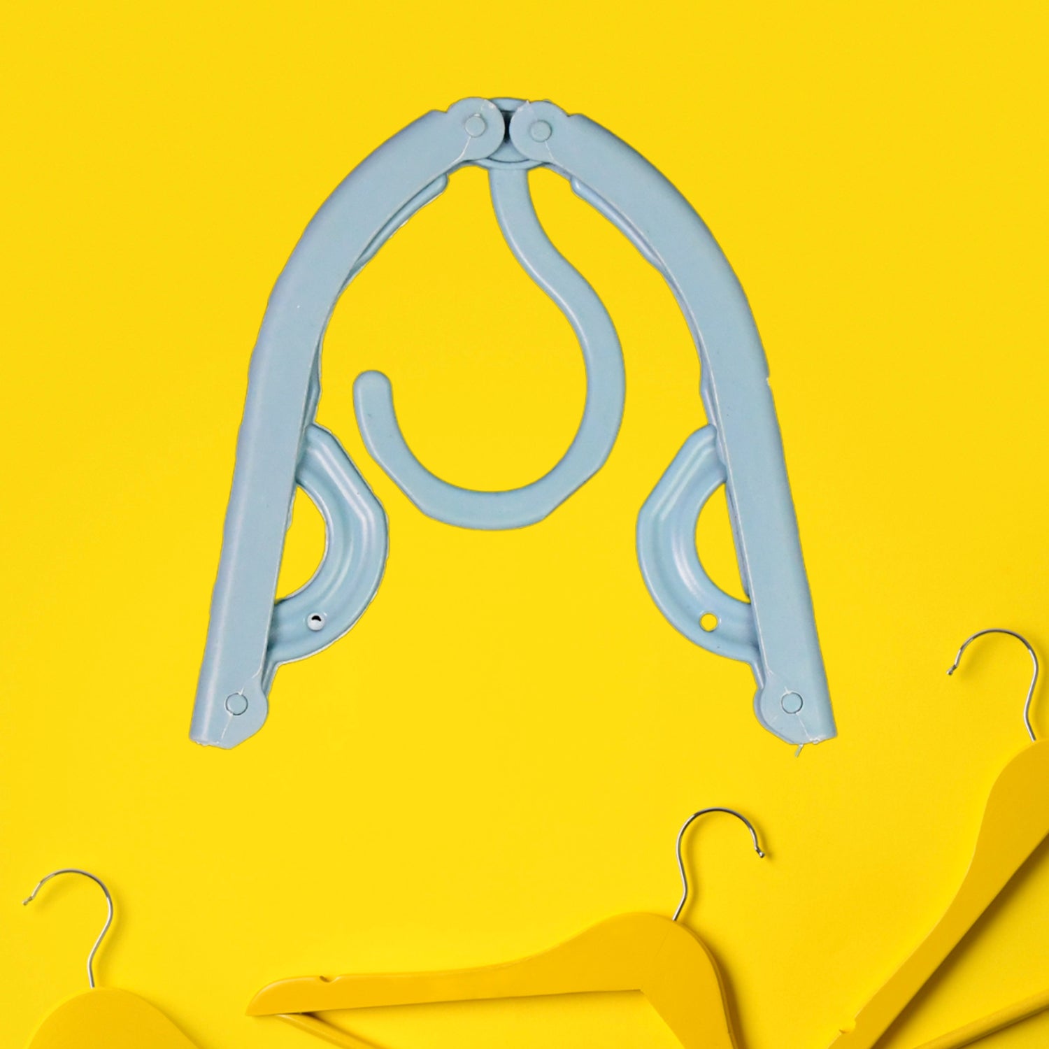 Travel Hangers, Portable Folding Clothes Hangers (1 Pc / Big) - Shivani Jaswal Travel Hangers, Portable Folding Clothes Hangers (1 Pc / Big)