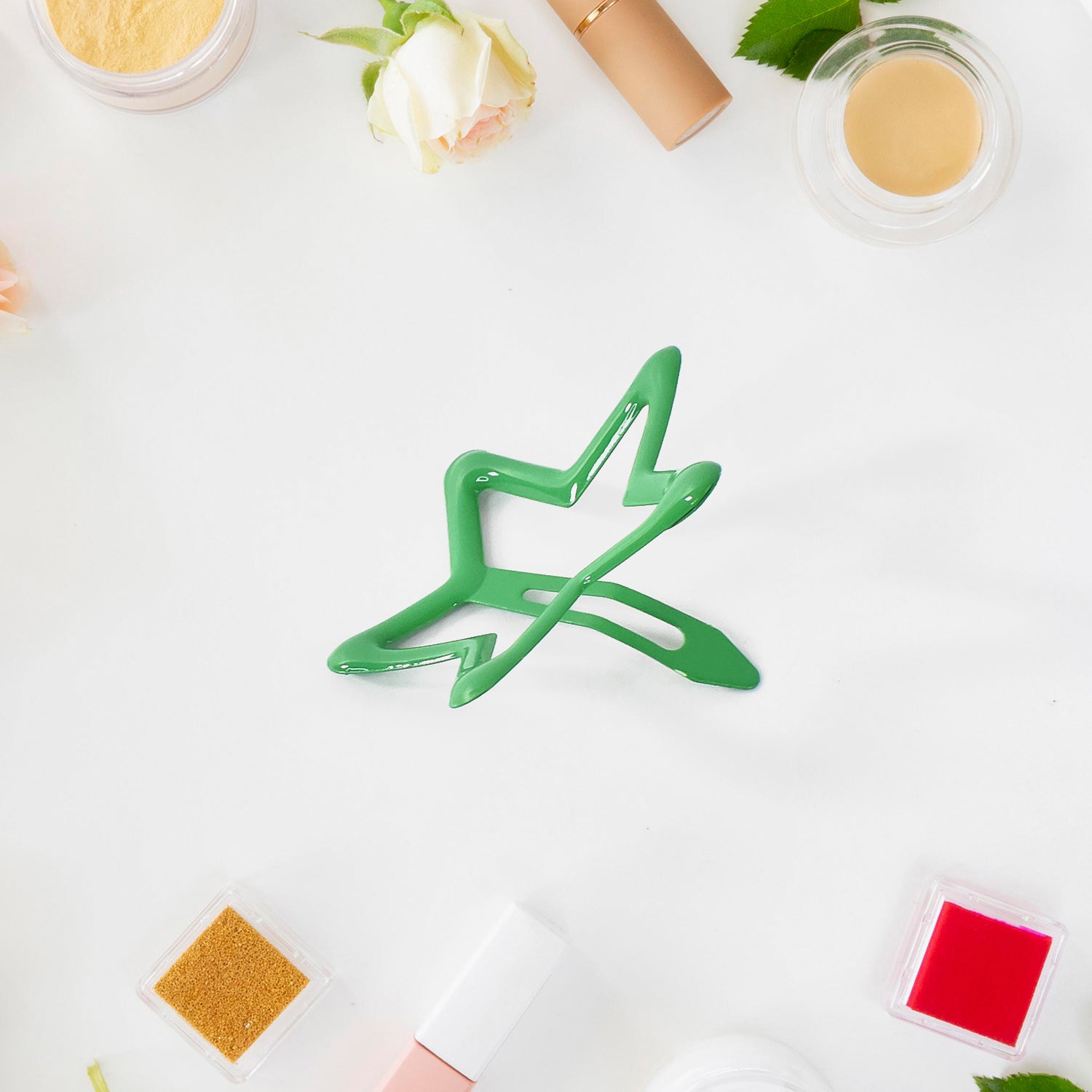 Metal Printed Star Shape Hair Clips (5 Pcs Set) - Shivani Jaswal Metal Printed Star Shape Hair Clips (5 Pcs Set)