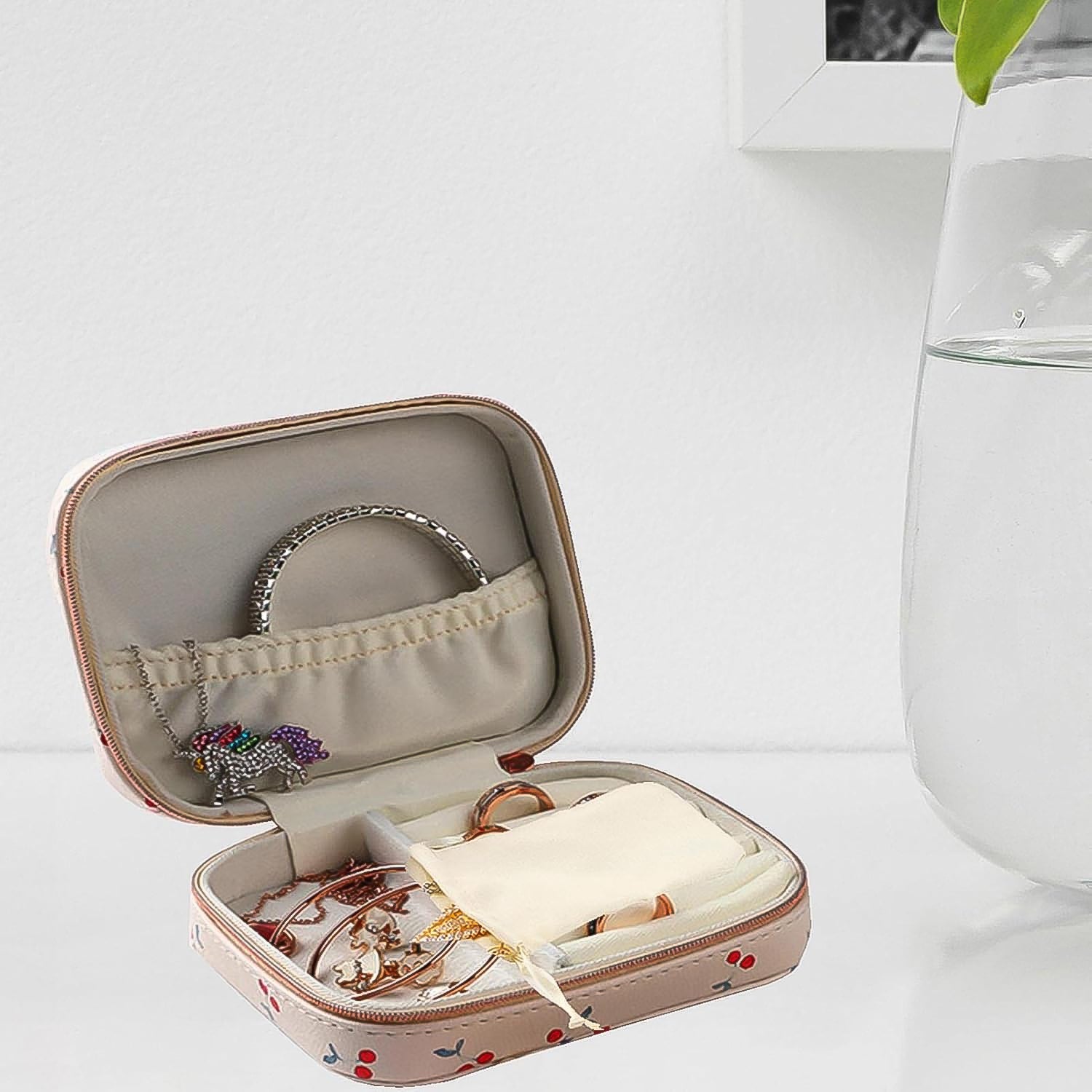 Jewelry Travel Organizer Case (1 Pc / Mix Design) - Shivani Jaswal Jewelry Travel Organizer Case (1 Pc / Mix Design)