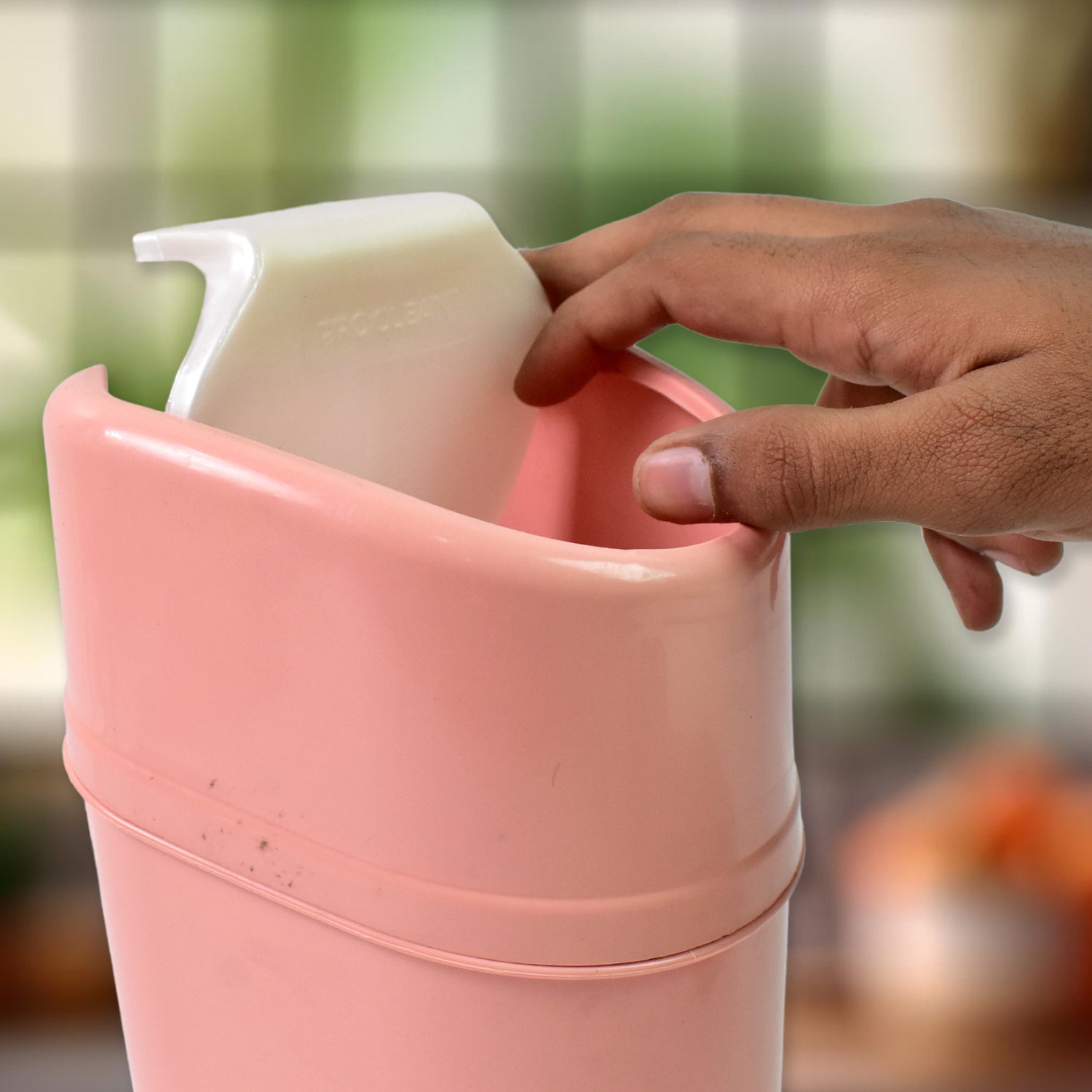 Mini Trash Can, Dustbin Plastic Garbage Can with Lid (1 Pc) - Shivani Jaswal Mini Trash Can, Dustbin Plastic Garbage Can with Lid (1 Pc)