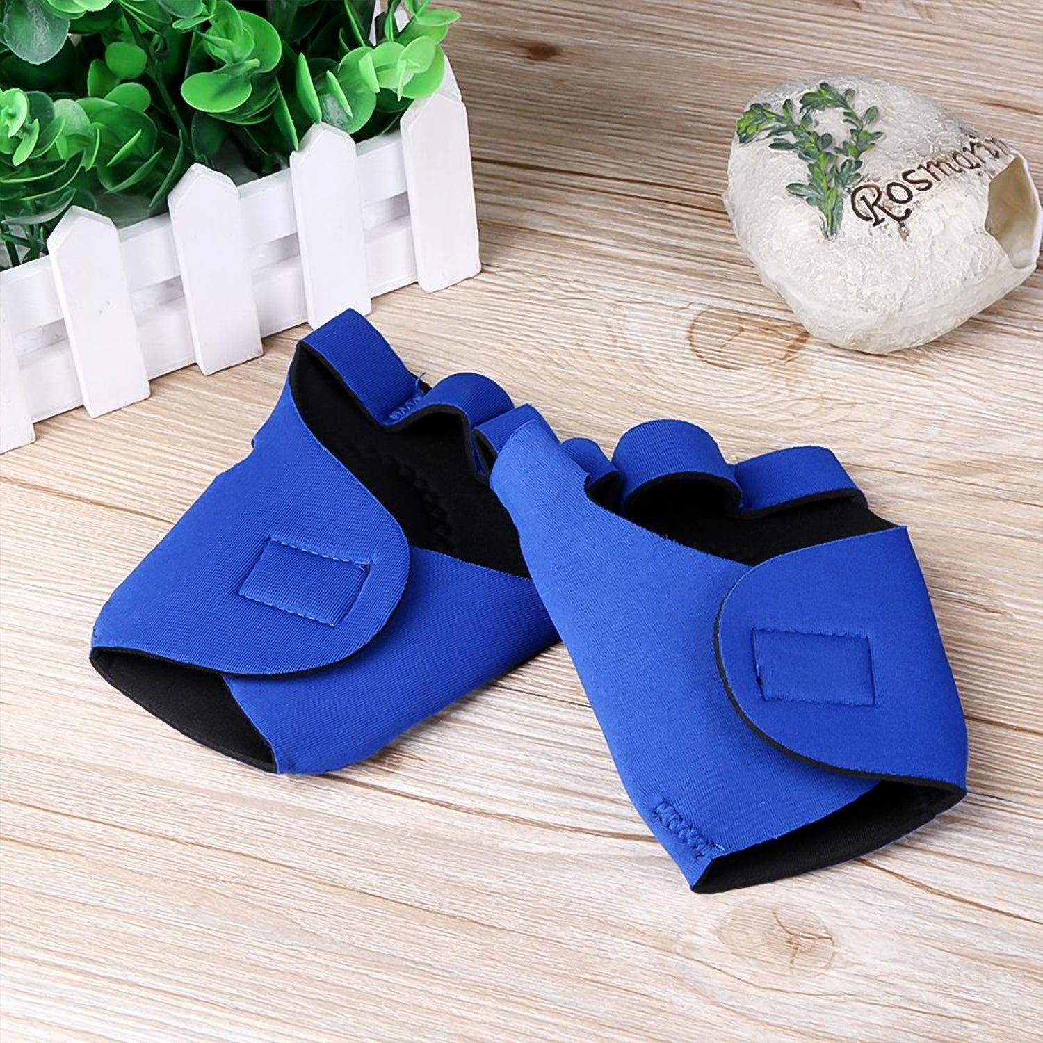 Palm Support Gloves Half Finger Gym Exercise Training Gloves Outdoor (1 Pair / With Color Box) - Shivani Jaswal Palm Support Gloves Half Finger Gym Exercise Training Gloves Outdoor (1 Pair / With Color Box)