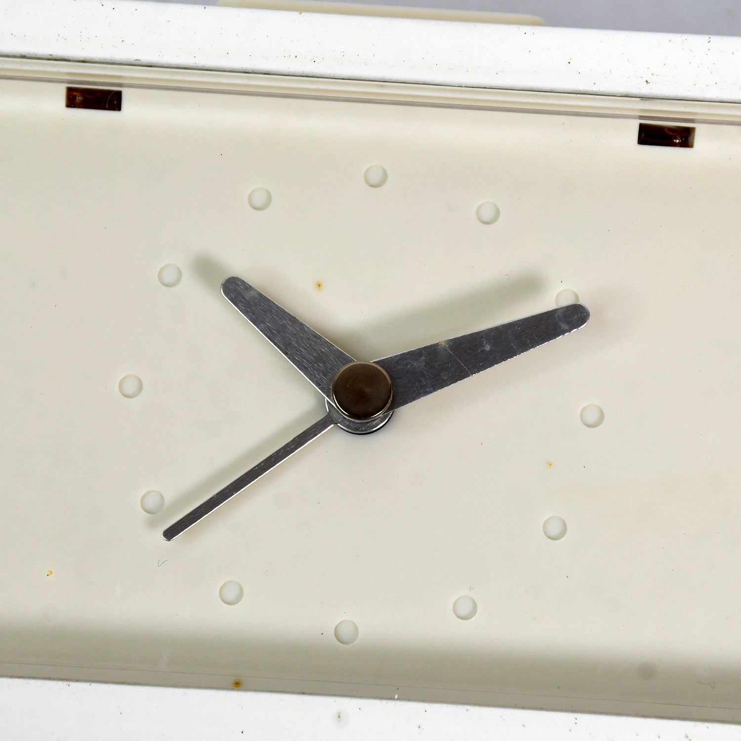 Ultimate Alarm & System Clock (1 Pc) - Shivani Jaswal Ultimate Alarm & System Clock (1 Pc)