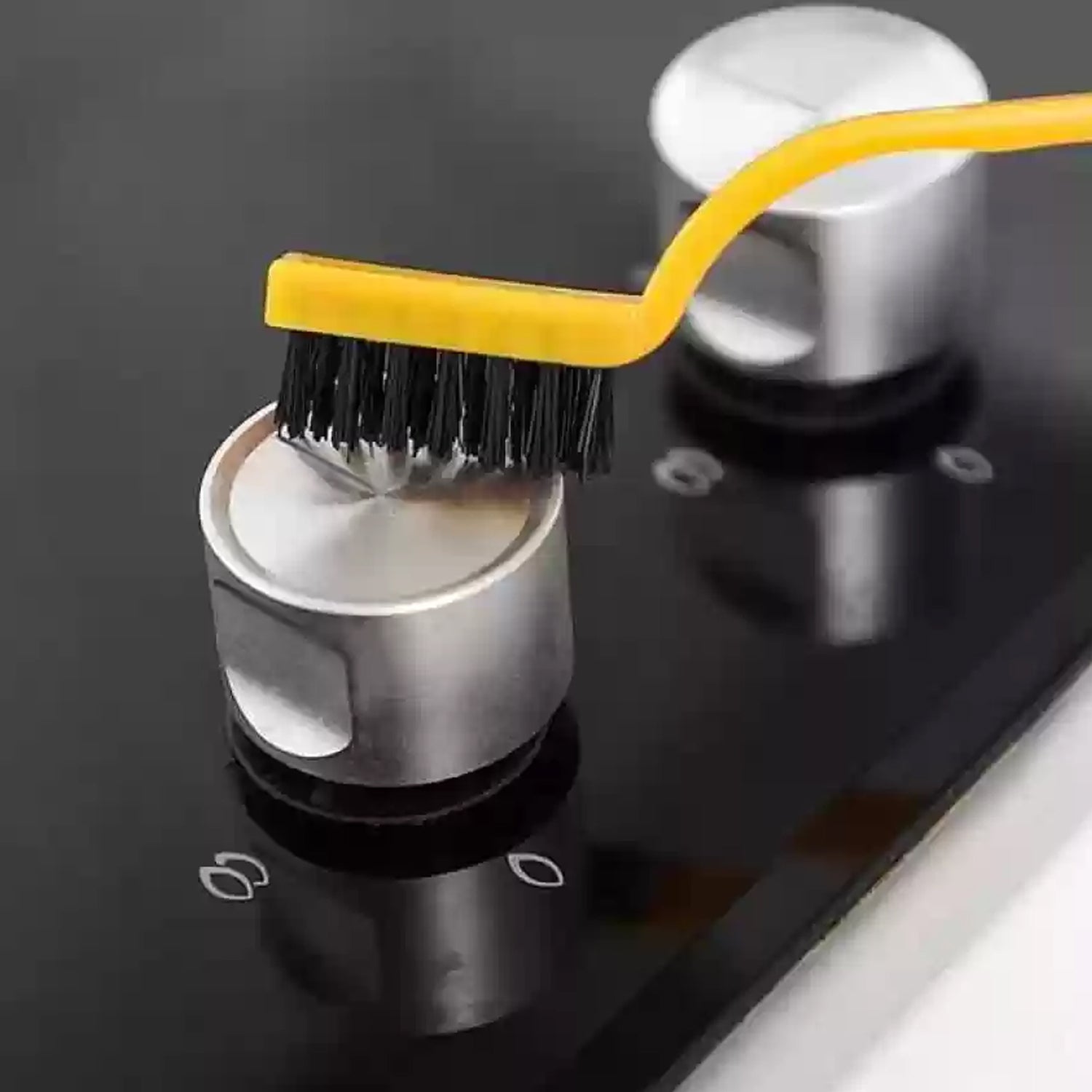 Mini Wire Brush Nylon Wire (1 Pc) - Shivani Jaswal Mini Wire Brush Nylon Wire (1 Pc)