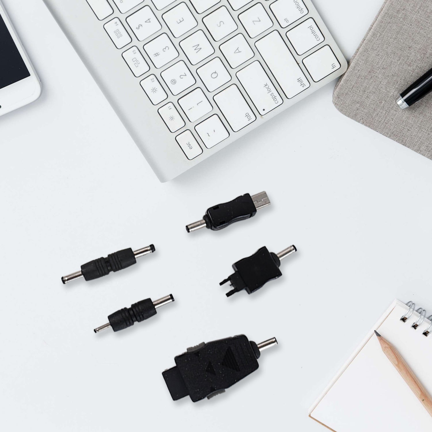 5 in 1 Universal Multi USB Charger Cable Connection kit for a Mobile Phone - Shivani Jaswal 5 in 1 Universal Multi USB Charger Cable Connection kit for a Mobile Phone