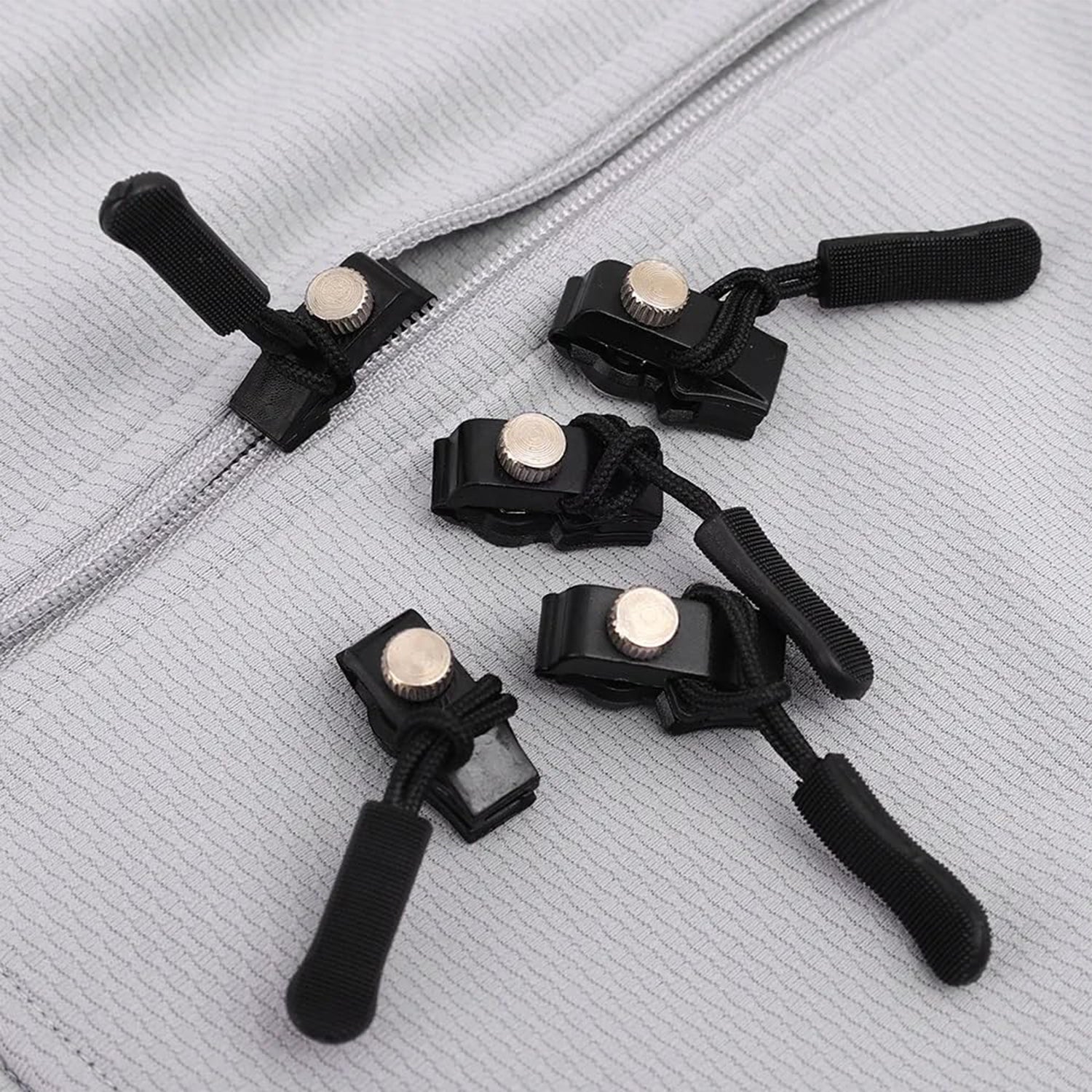 Portable Universal Detachable Zipper Slider (1 Pc / Big) - Shivani Jaswal Portable Universal Detachable Zipper Slider (1 Pc / Big)