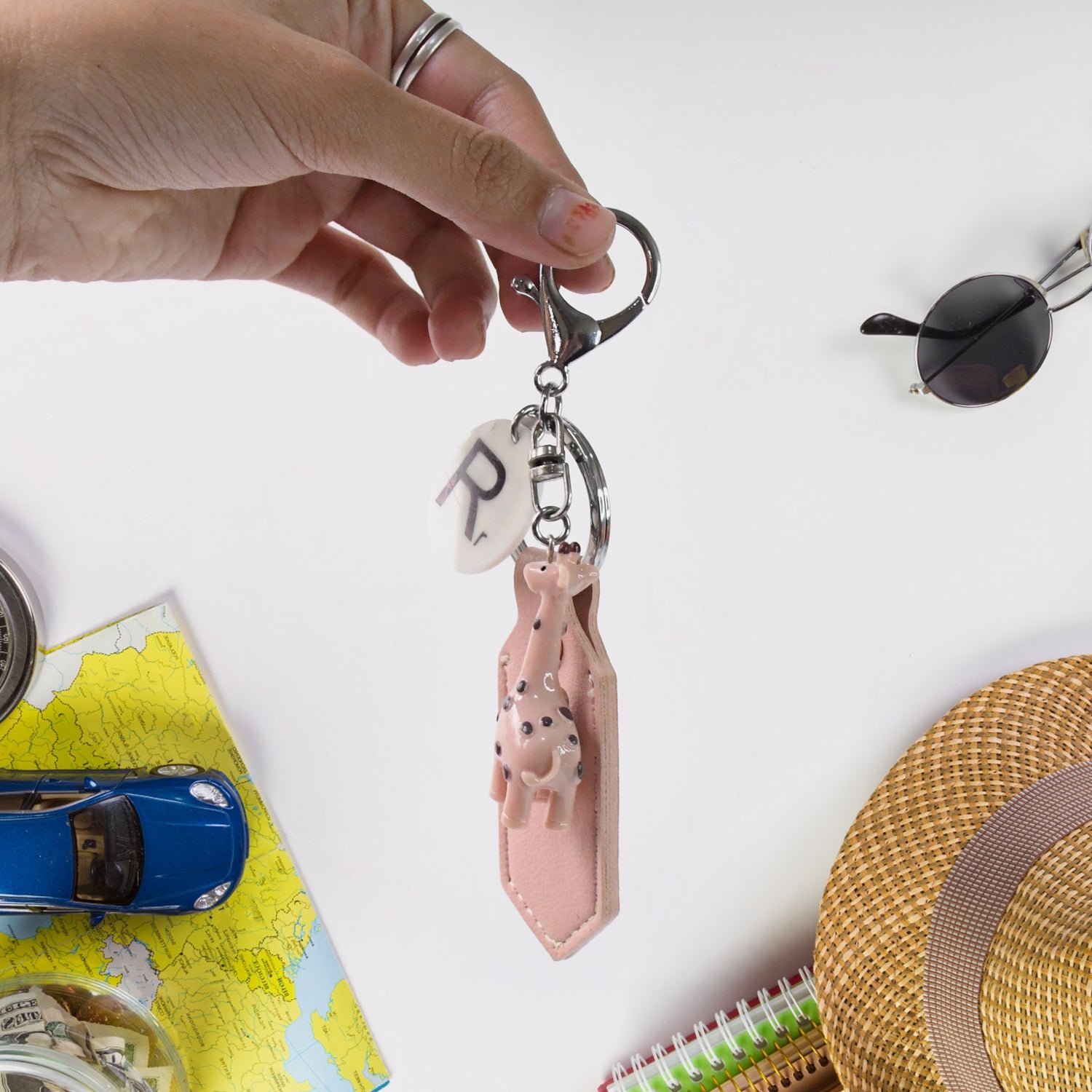 Charming Giraffe Keychain – A Touch of Whimsy for Your Everyday Essentials (1 Pc) - Shivani Jaswal Charming Giraffe Keychain – A Touch of Whimsy for Your Everyday Essentials (1 Pc)