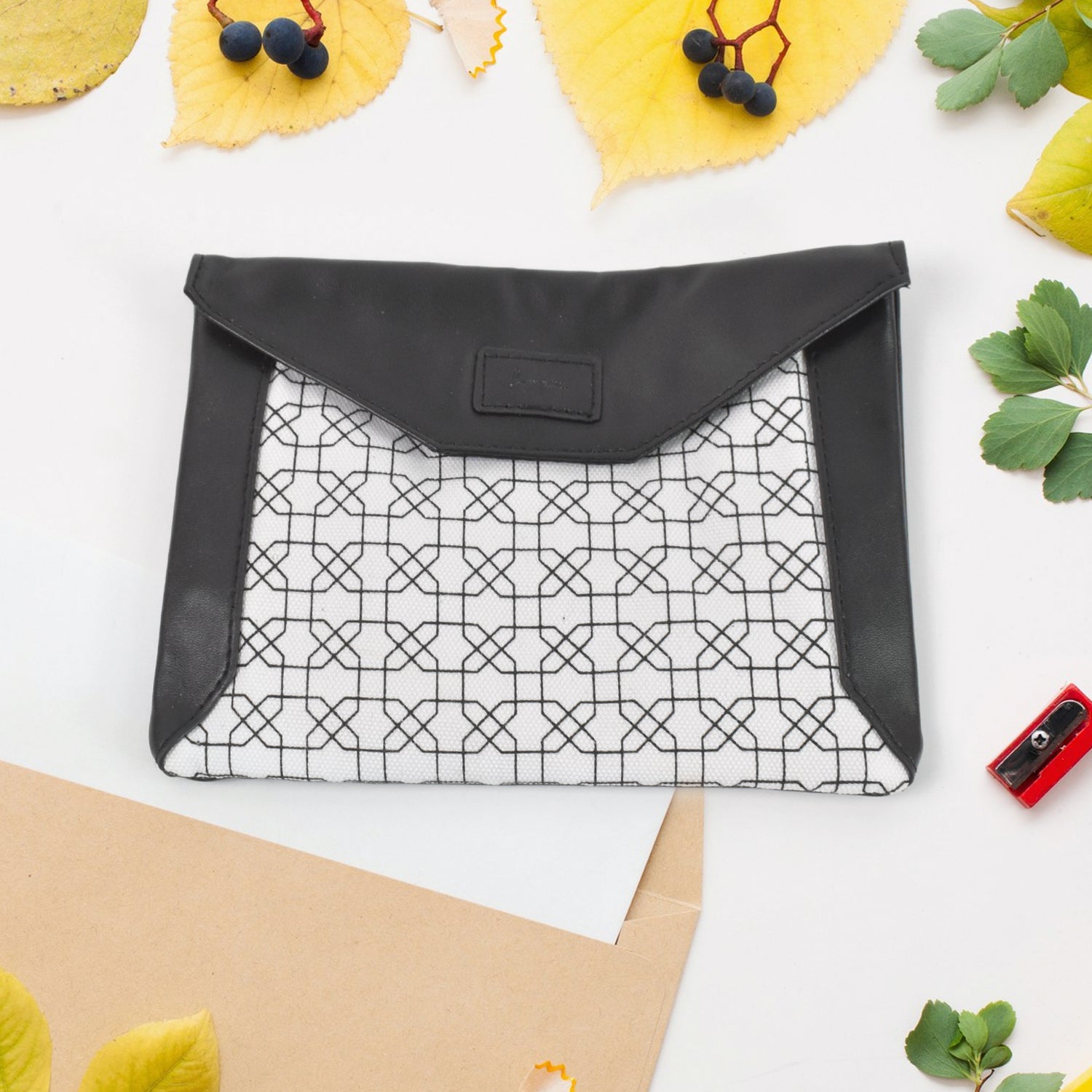 Multipurpose Pouch With Magnetic Lock(1 Pc / 19×14 Cm) - Shivani Jaswal Multipurpose Pouch With Magnetic Lock(1 Pc / 19×14 Cm)