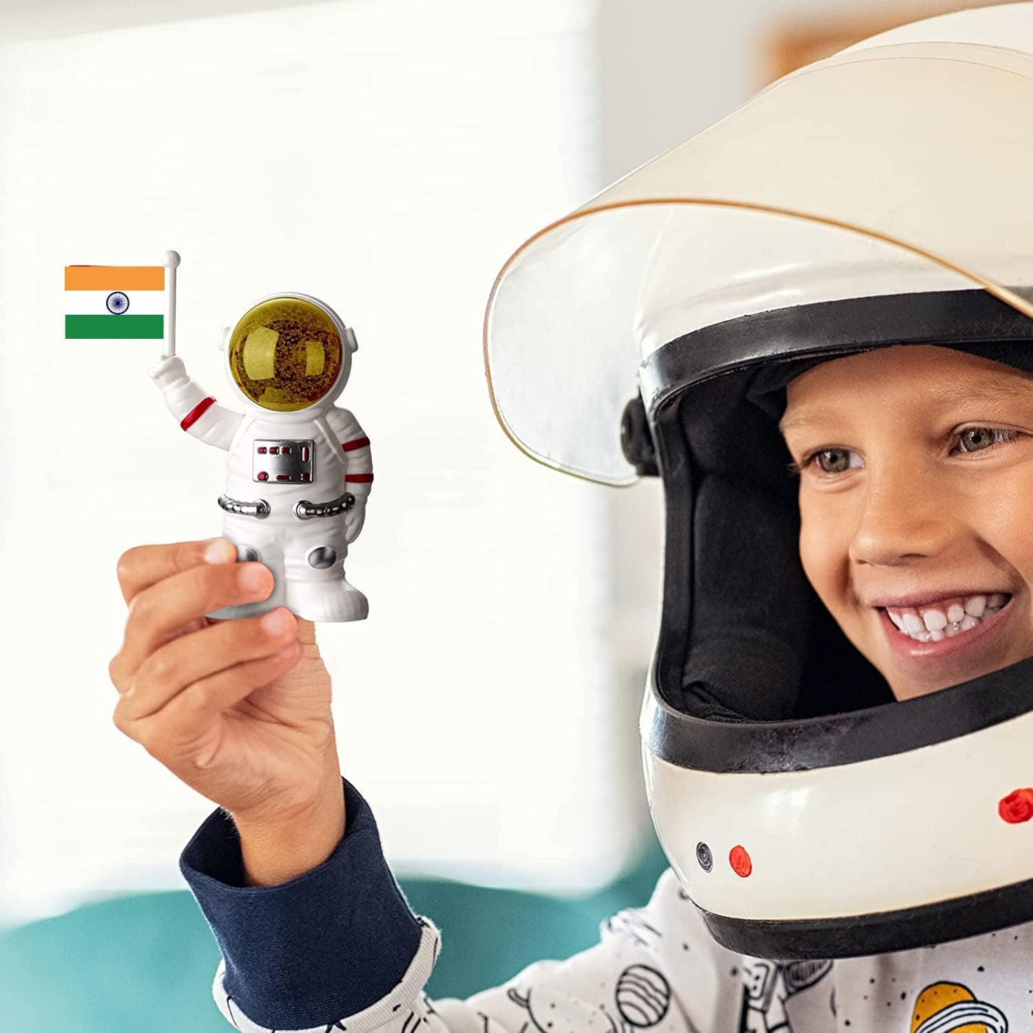 Solar Power Astronaut Ornament Moving Hand with Indian Flag (1 Pc) - Shivani Jaswal Solar Power Astronaut Ornament Moving Hand with Indian Flag (1 Pc)