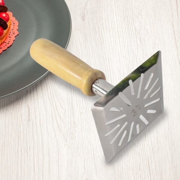 Kitchen Tools Wooden Handle Square Stainless Steel Potato Masher (1 Pc)