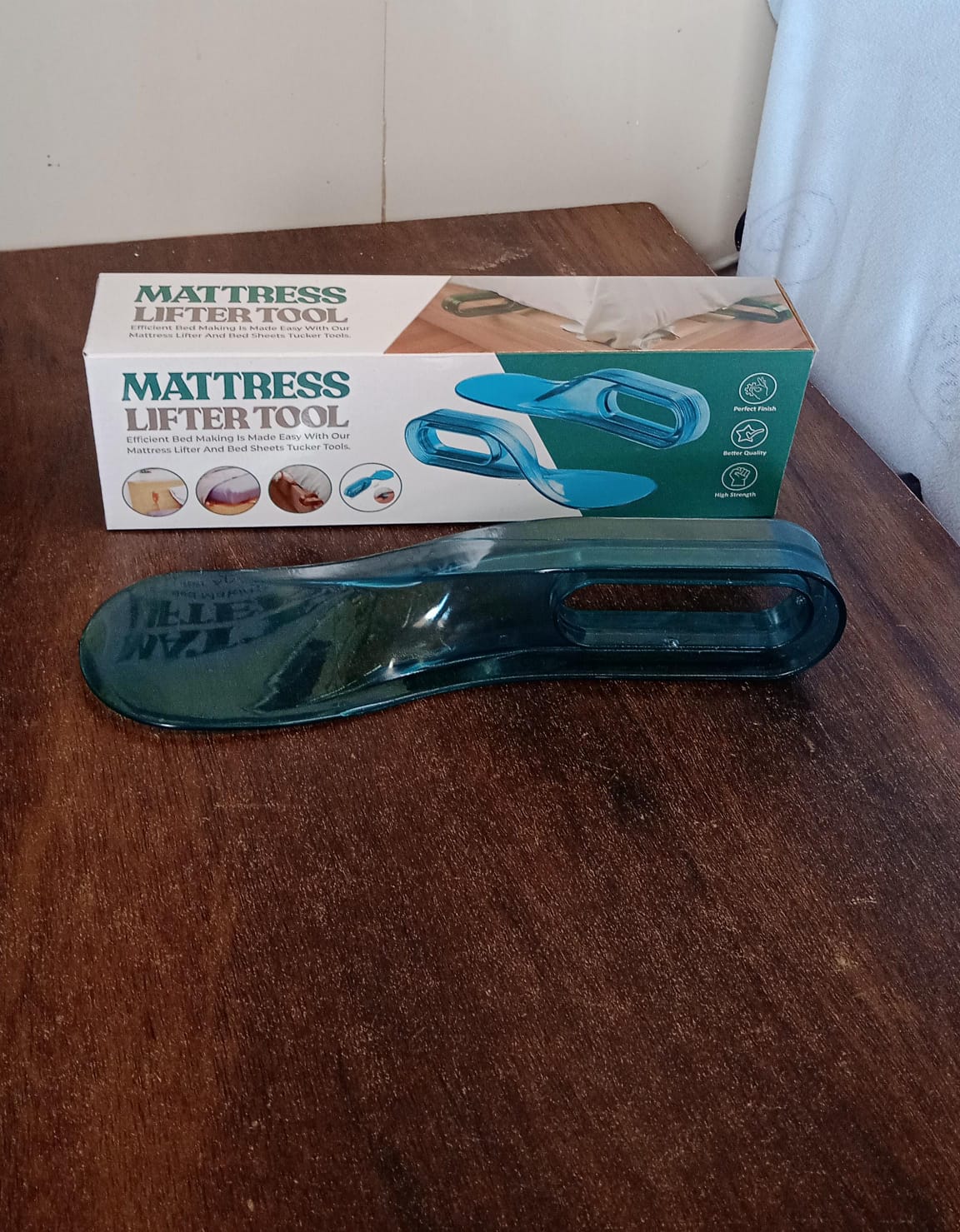 Mattress / Bedsheet Lifter Tool (Pack of 1) - Shivani Jaswal Mattress / Bedsheet Lifter Tool (Pack of 1)