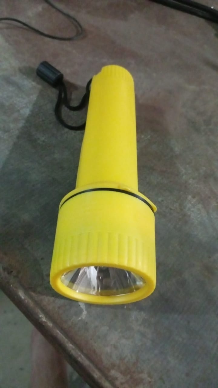 Big LED Flashlights / Torch Light, Battery operated (1 Pc / Battery not included) - Shivani Jaswal Big LED Flashlights / Torch Light, Battery operated (1 Pc / Battery not included)