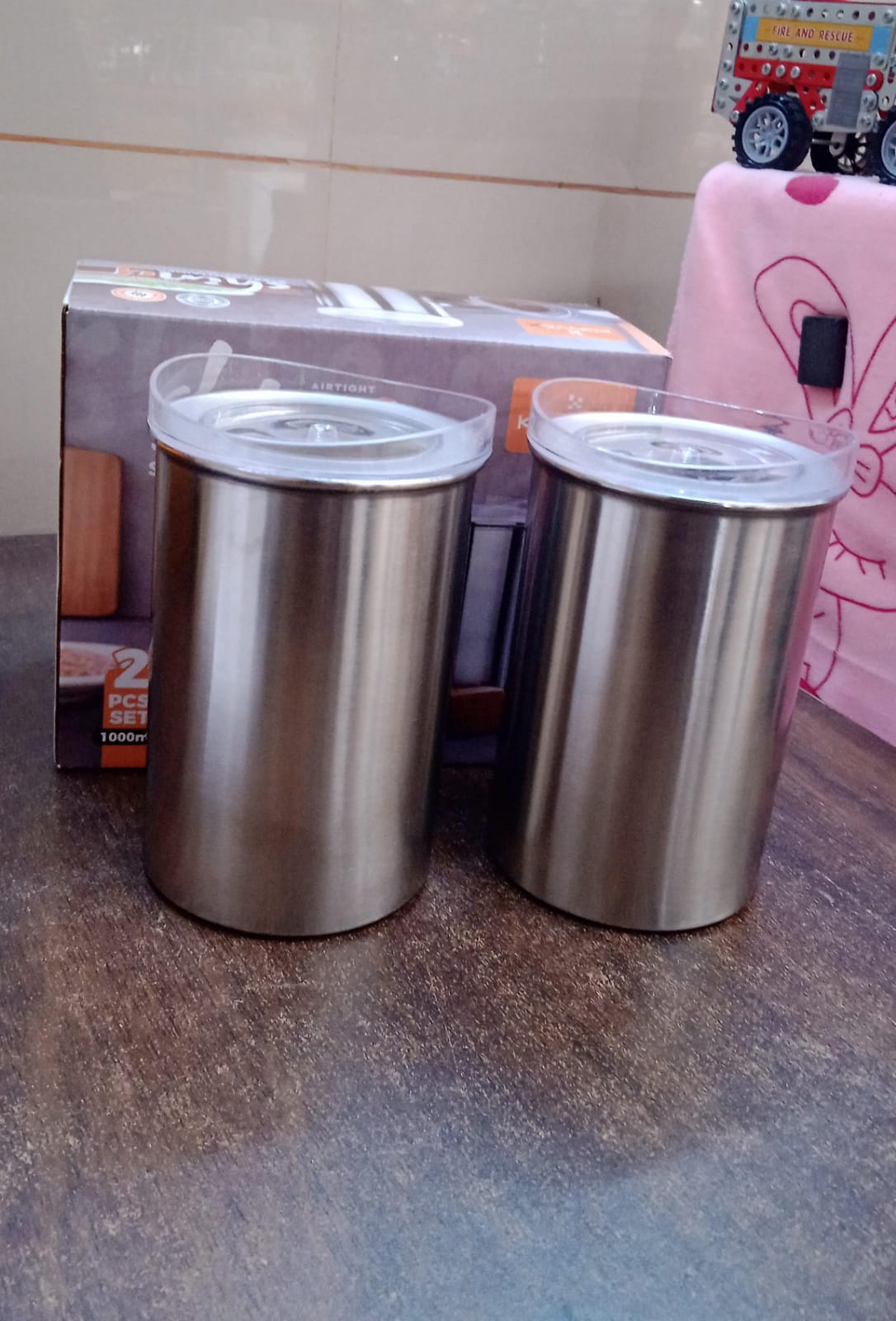 Multipurpose Stainless Steel Airtight Containers with See Through Lid (2 Pc Set / 1000 ML) - Shivani Jaswal Multipurpose Stainless Steel Airtight Containers with See Through Lid (2 Pc Set / 1000 ML)