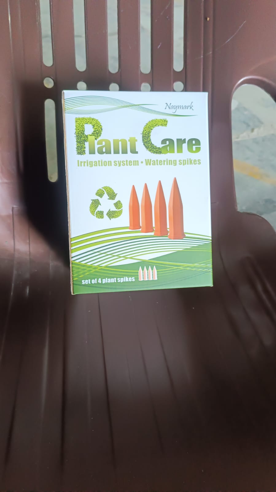 Self Plant Watering Spikes (4 Pcs Set) - Shivani Jaswal Self Plant Watering Spikes (4 Pcs Set)