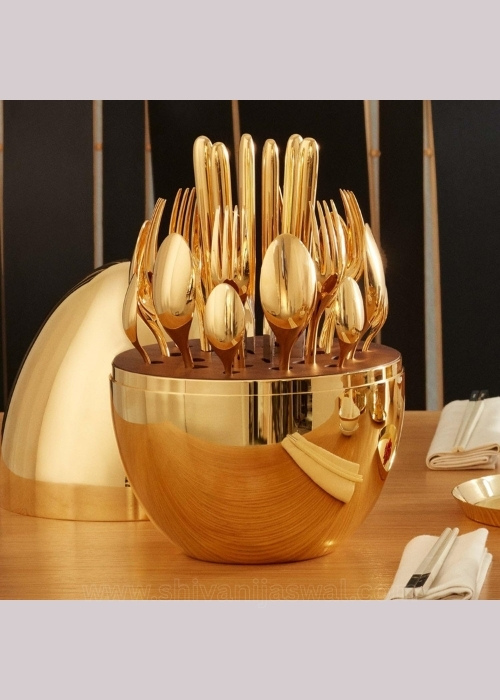Luxury Golden Cutlery Set 24 Pcs with Oval Stand - Shivani Jaswal Cutlery Set 24 Pcs