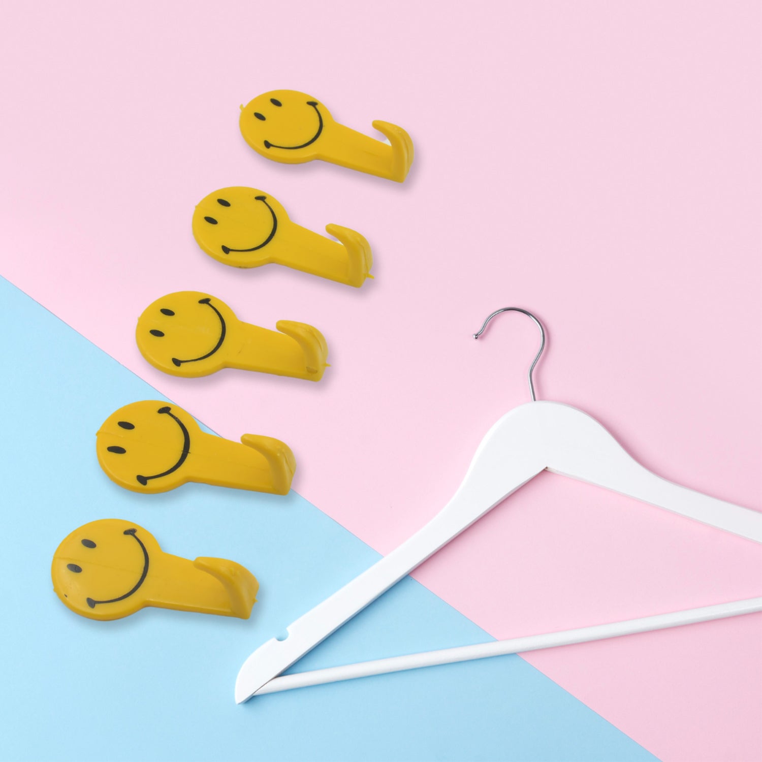 5 PC ADHESIVE HOOK FOR HOLDING STUFFS,KEY AND OTHER ITEMS - Shivani Jaswal 5 PC ADHESIVE HOOK FOR HOLDING STUFFS,KEY AND OTHER ITEMS