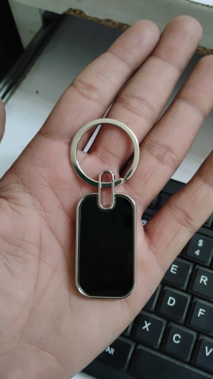 Keyring Metal Keychain Handbag Charm Round Oval Key Rings (1 Pc) - Shivani Jaswal Keyring Metal Keychain Handbag Charm Round Oval Key Rings (1 Pc)