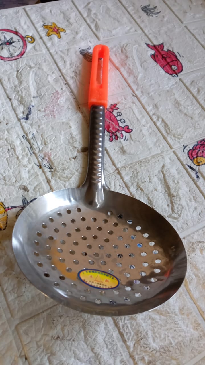 Colander Spoon, Non Slip Hand Polished Thickened Hot Pot Spoon for Kitchen for Restaurant, Stainless Steel Cooking Colander Skimmer Slotted Spoon Kitchen Strainer Ladle with Long Handle for Kitchen Cooking Baking (35 Cm) - Shivani Jaswal Colander Spoon, Non Slip Hand Polished Thickened Hot Pot Spoon for Kitchen for Restaurant, Stainless Steel Cooking Colander Skimmer Slotted Spoon Kitchen Strainer Ladle with Long Handle for Kitchen Cooking Baking (35 Cm)