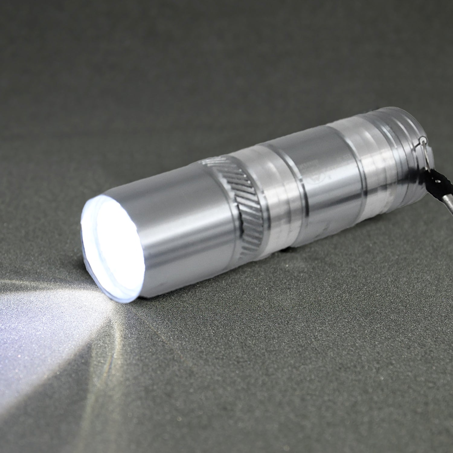 Portable Mini Torch / Flashlight LED Powerful High Lumens Pen Light Easy To Carry, Portable Pocket Compact Torch for Emergency 3 Battery operated (Battery not included / 1 pc) - Shivani Jaswal Portable Mini Torch / Flashlight LED Powerful High Lumens Pen Light Easy To Carry, Portable Pocket Compact Torch for Emergency 3 Battery operated (Battery not included / 1 pc)