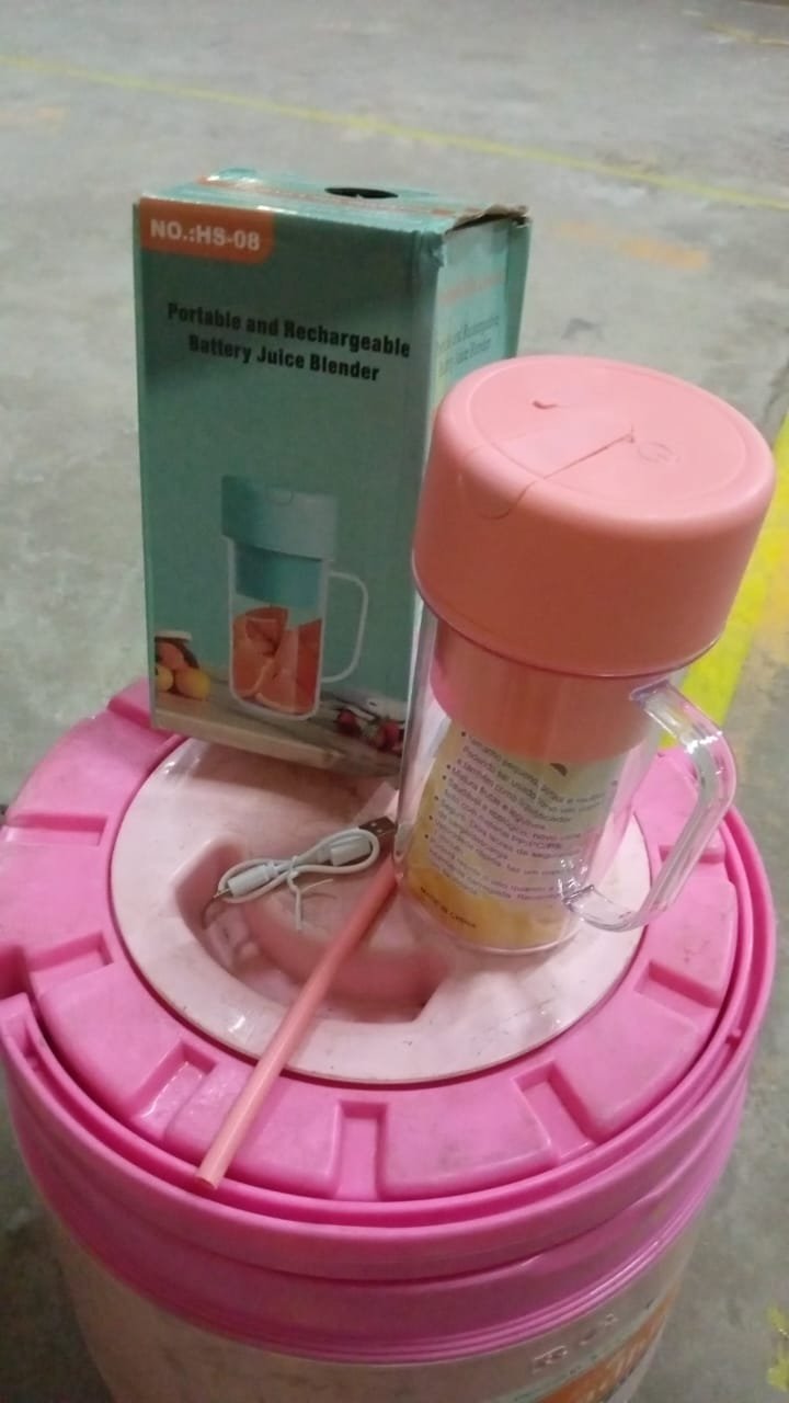 Portable Crusher Juicer With Handle & Straw, USB Rechargeable 6 Blades (420 ML) - Shivani Jaswal Portable Crusher Juicer With Handle & Straw, USB Rechargeable 6 Blades (420 ML)