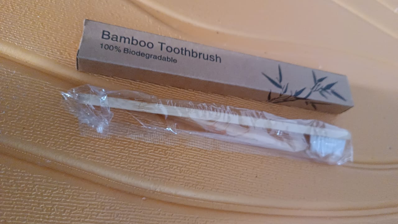 Wooden / Bamboo Brush Toothbrush Ultra Soft Bristles (1 Pc) - Shivani Jaswal Wooden / Bamboo Brush Toothbrush Ultra Soft Bristles (1 Pc)