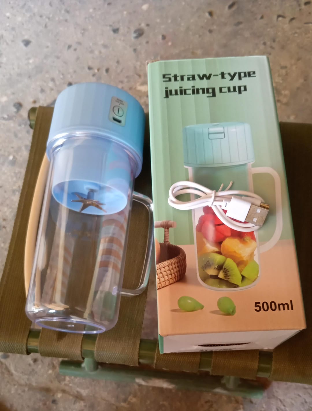Portable Electric Juicer With Handle & Straw, USB Rechargeable 6 Stainless Steel Blades (500 ML) - Shivani Jaswal Portable Electric Juicer With Handle & Straw, USB Rechargeable 6 Stainless Steel Blades (500 ML)