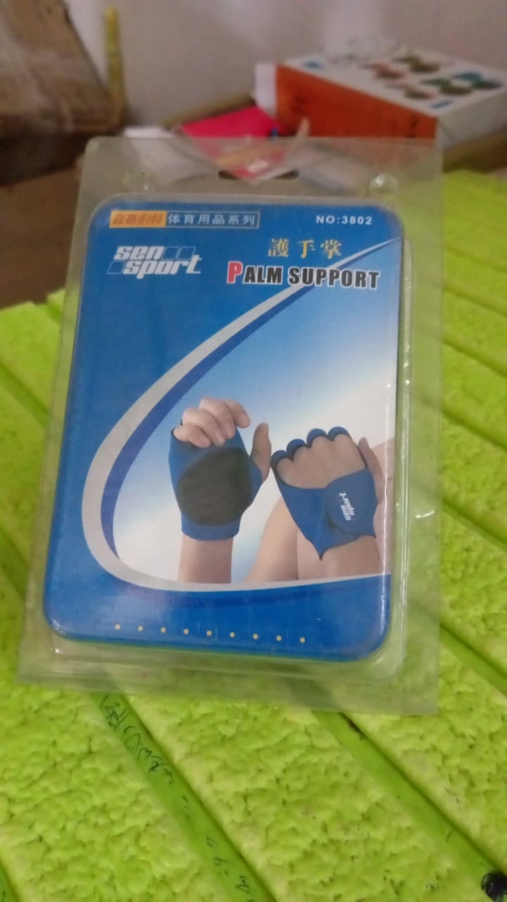 Palm Support Gloves Half Finger Gym Exercise Training Gloves Outdoor (1 Pair / / With Card Packing) - Shivani Jaswal Palm Support Gloves Half Finger Gym Exercise Training Gloves Outdoor (1 Pair / / With Card Packing)