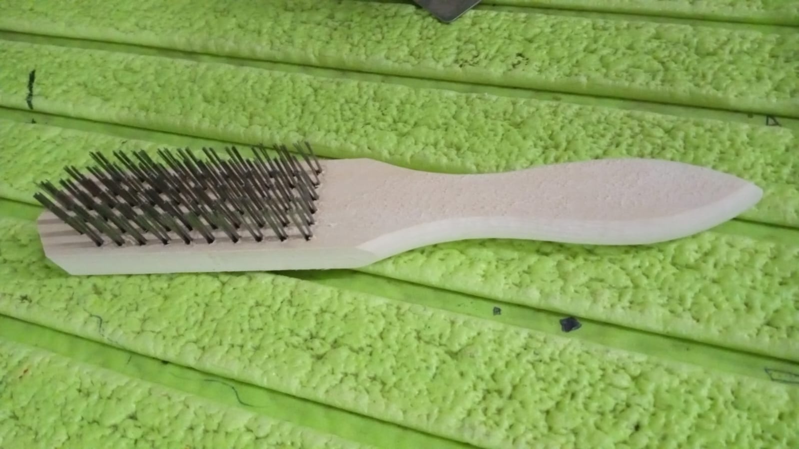 Wooden Handle Steel Wire Brush (1 Pc) - Shivani Jaswal Wooden Handle Steel Wire Brush (1 Pc)