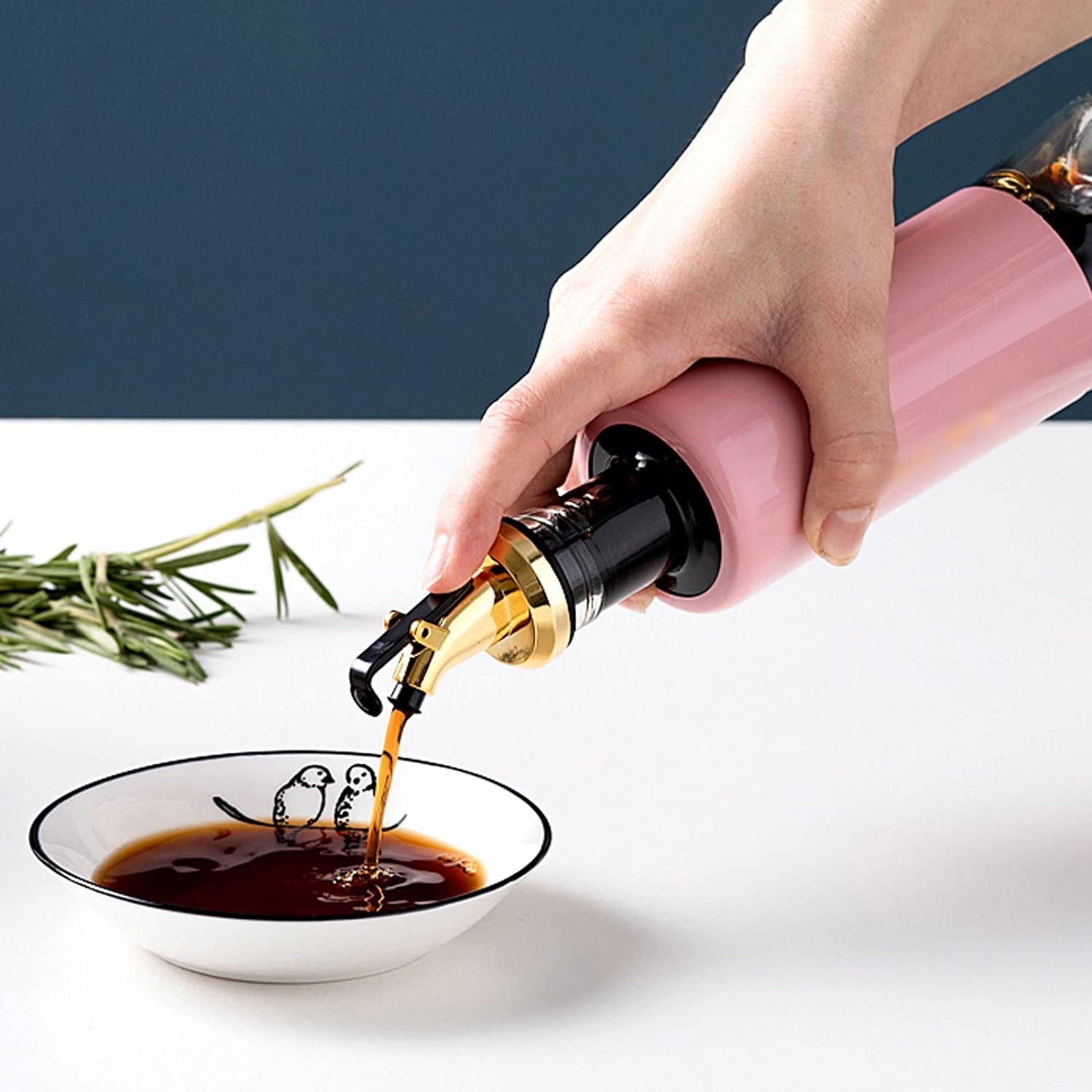 Olive Oil Dispenser – Leakproof Glass Bottle with Non-Drip Spout for Kitchen & Cooking (300 ML) - Shivani Jaswal Olive Oil Dispenser – Leakproof Glass Bottle with Non-Drip Spout for Kitchen & Cooking (300 ML)