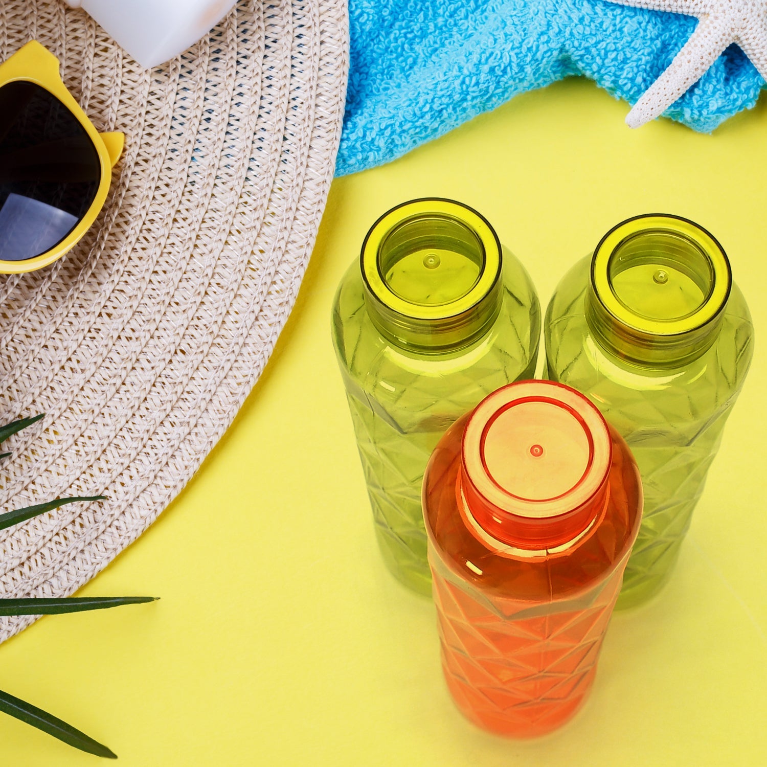 3Pc Set Diamond Cut Bottle Used for storing water and beverages purposes for people. - Shivani Jaswal 3Pc Set Diamond Cut Bottle Used for storing water and beverages purposes for people.