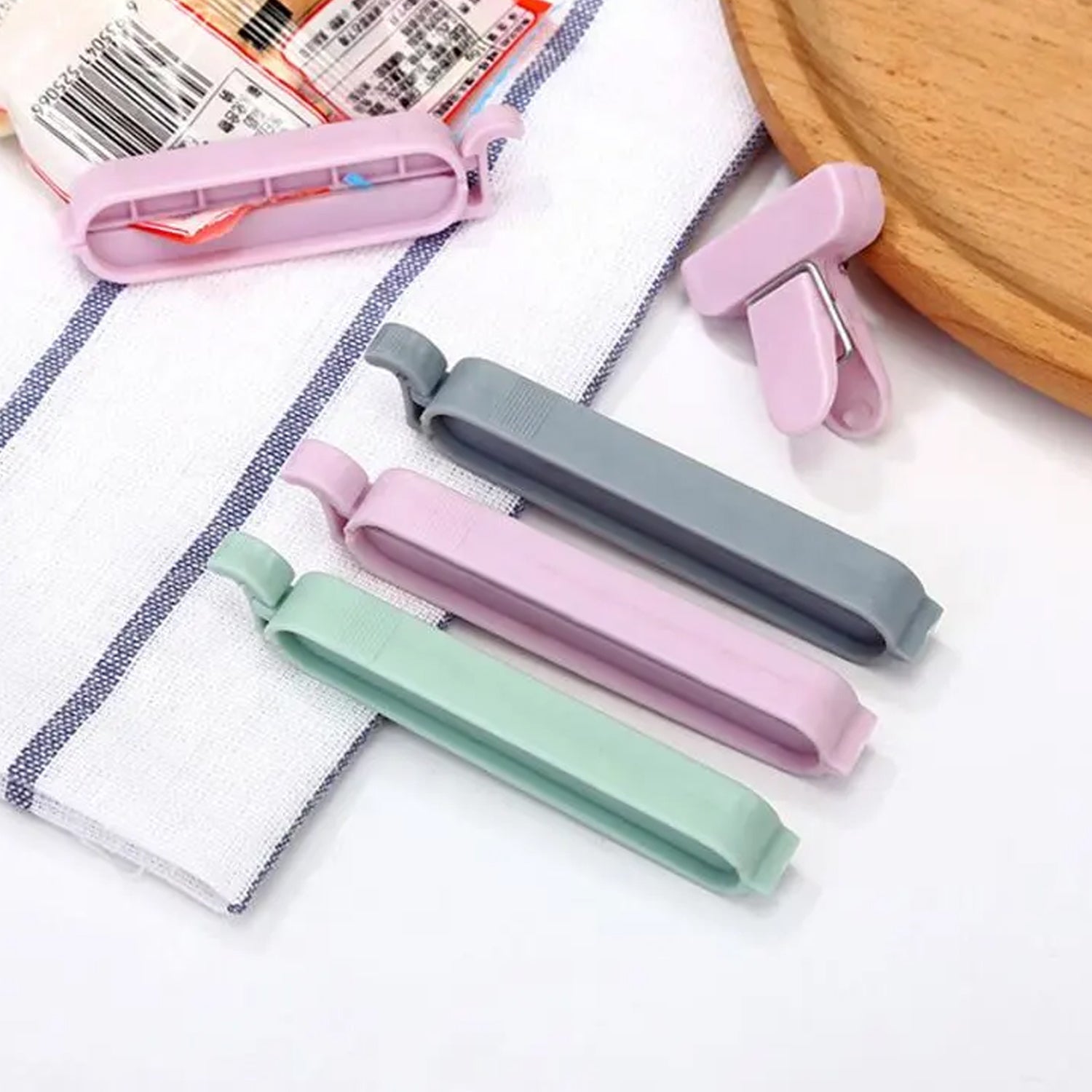 12 Pieces Food Clips, Plastic Food Bag Clips Reusable Bag Clips for Food Storage Colorful Sealing Clips for Snack, Coffee, Home, Kitchen, Travel, Camping - Shivani Jaswal 12 Pieces Food Clips, Plastic Food Bag Clips Reusable Bag Clips for Food Storage Colorful Sealing Clips for Snack, Coffee, Home, Kitchen, Travel, Camping