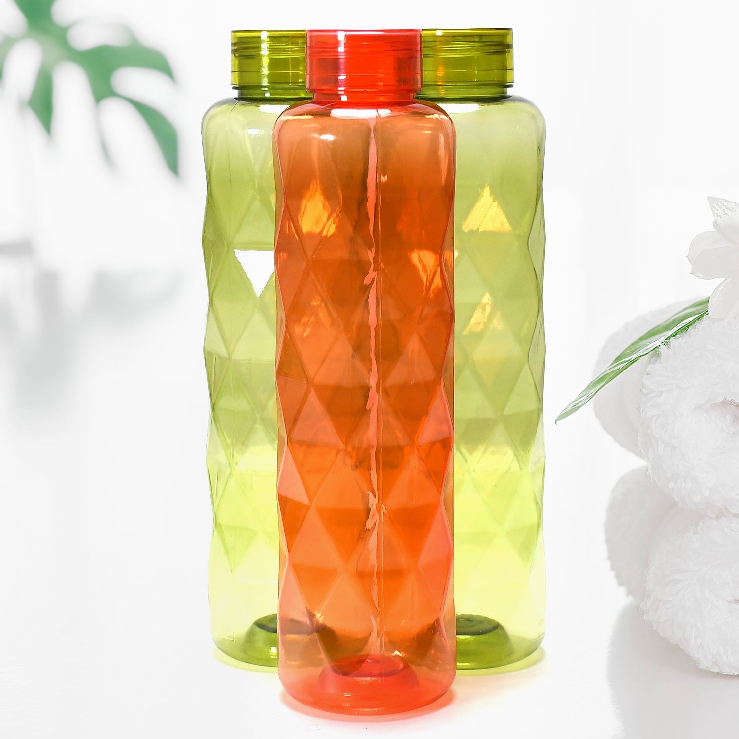 3Pc Set Diamond Cut Bottle Used for storing water and beverages purposes for people. - Shivani Jaswal 3Pc Set Diamond Cut Bottle Used for storing water and beverages purposes for people.