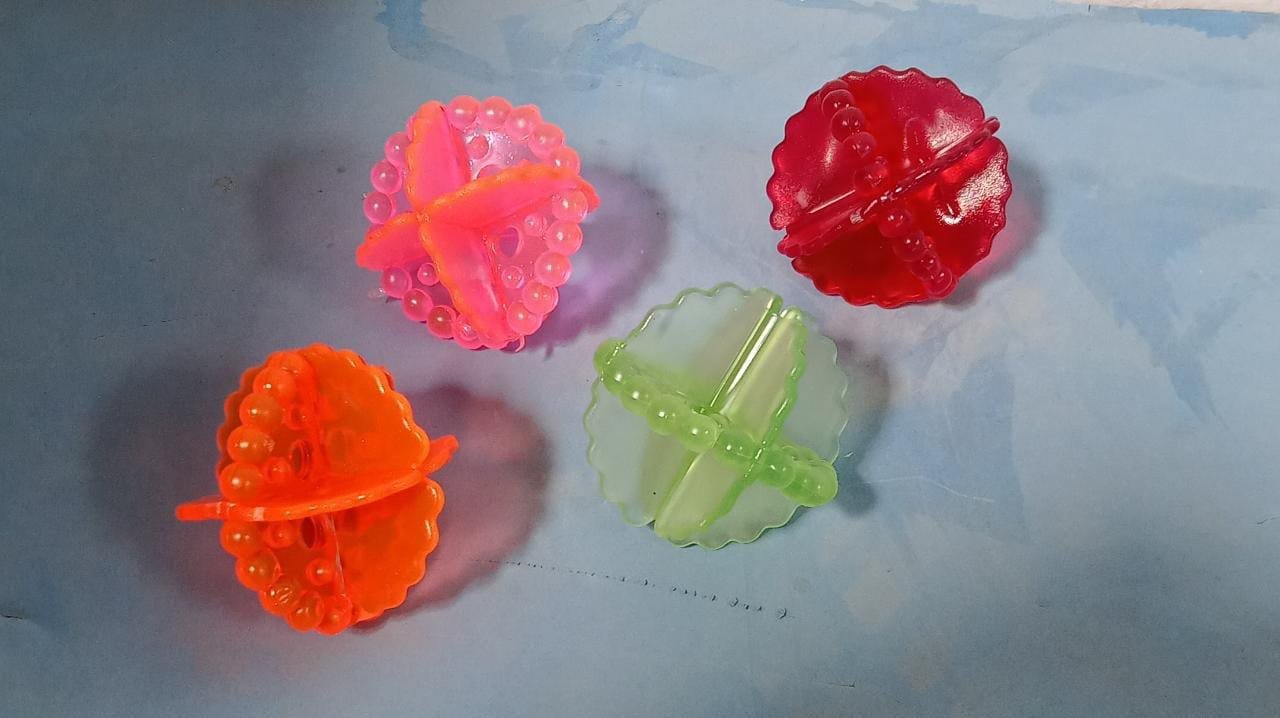 Laundry Washing Ball, Wash Without Detergent (4pcs) - Shivani Jaswal Laundry Washing Ball, Wash Without Detergent (4pcs)